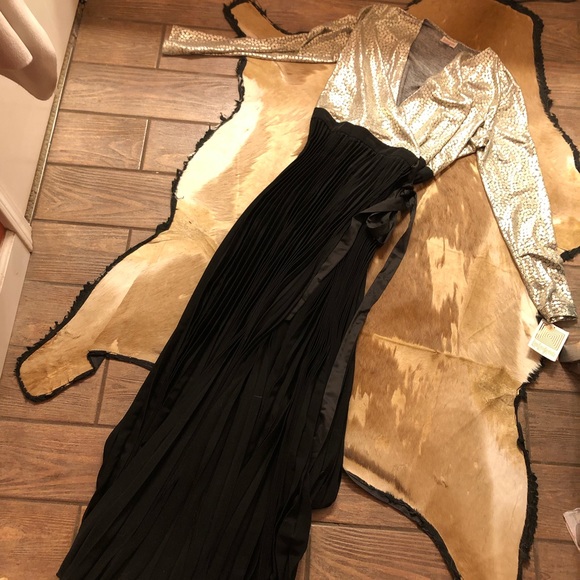 LuLaRoe Dresses & Skirts - Lularoe large Deanne 💋